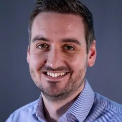 Stuart Davison - Diretor de Operações