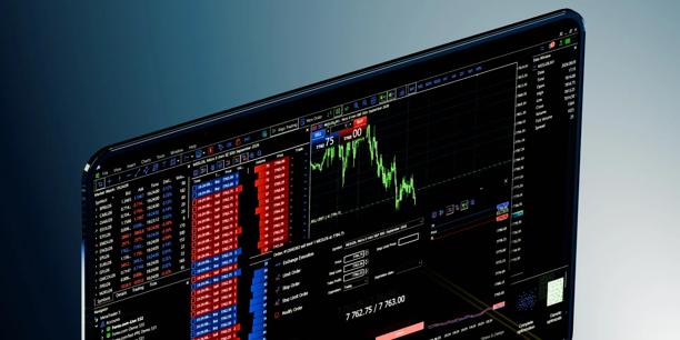 MetaTrader 5 trading platform displaying futures market data and charts connected to StoneX Futures.
